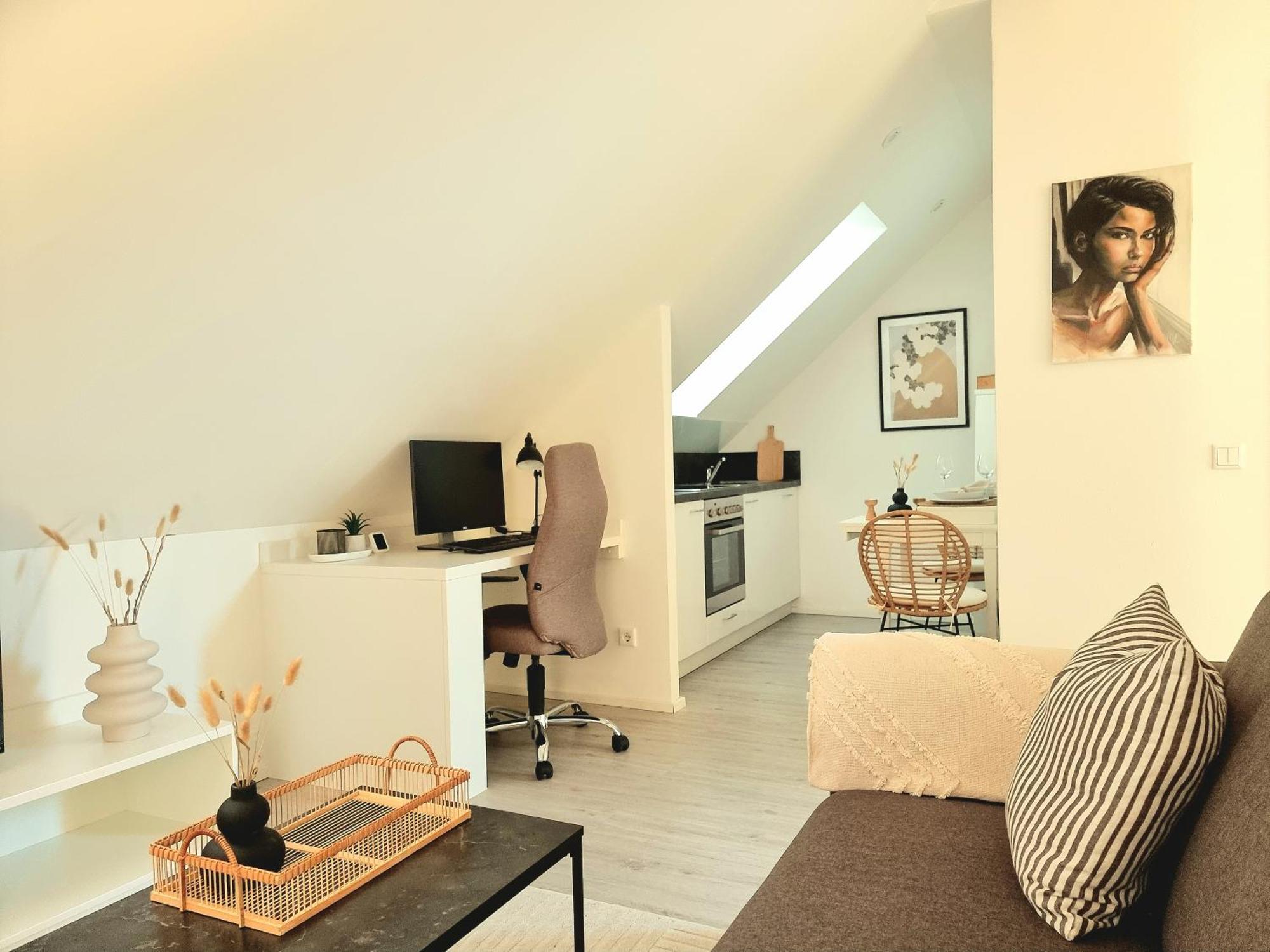 Homestay-Stylish, Zentral- Loft Apartment-Parking Ingolstadt Ngoại thất bức ảnh